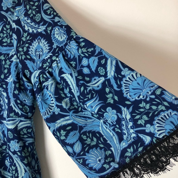 Candie’s tunic small - Picture 4 of 4